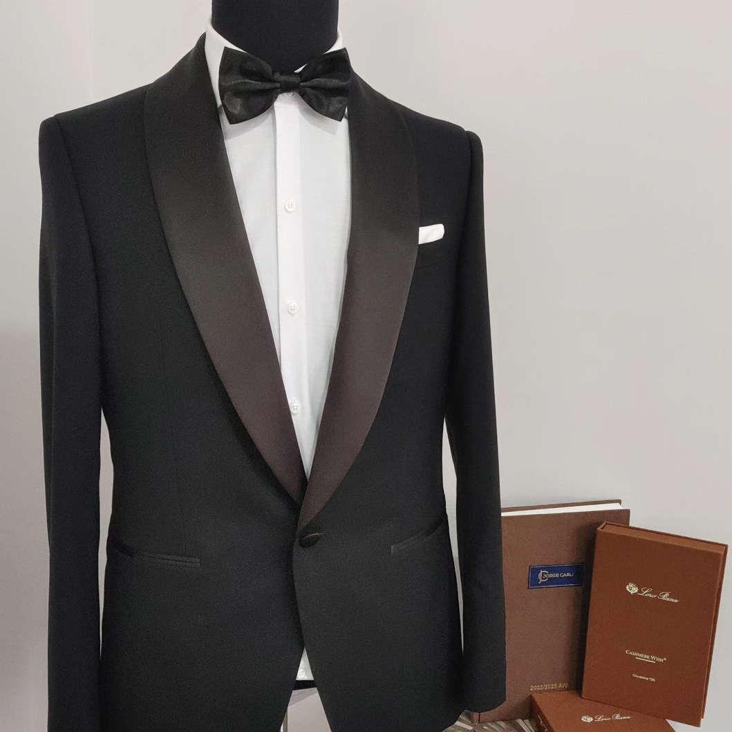 custom suits in Astoria